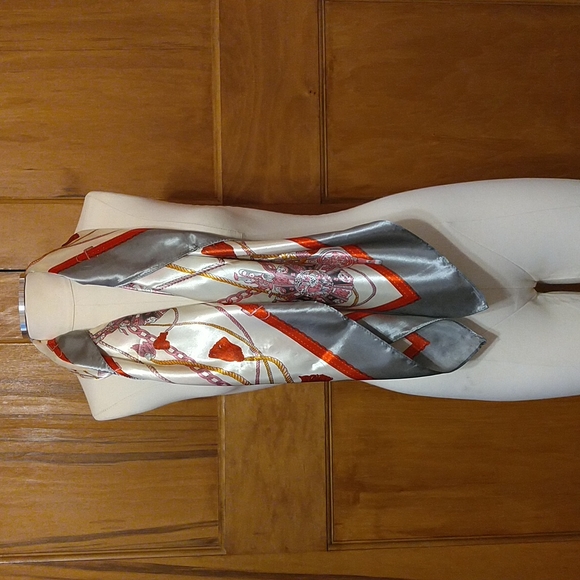 M.O.S.I Scarf - Picture 3 of 5